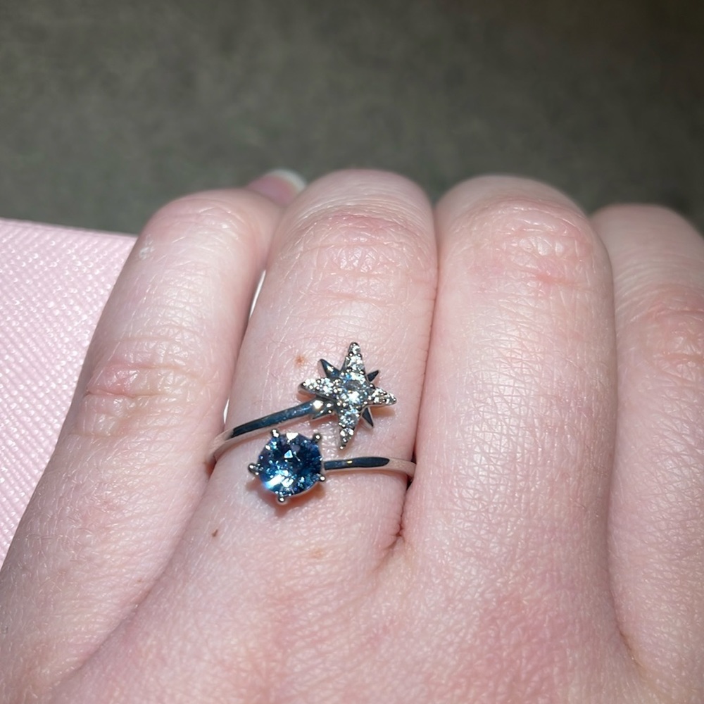Woman size 6 ring